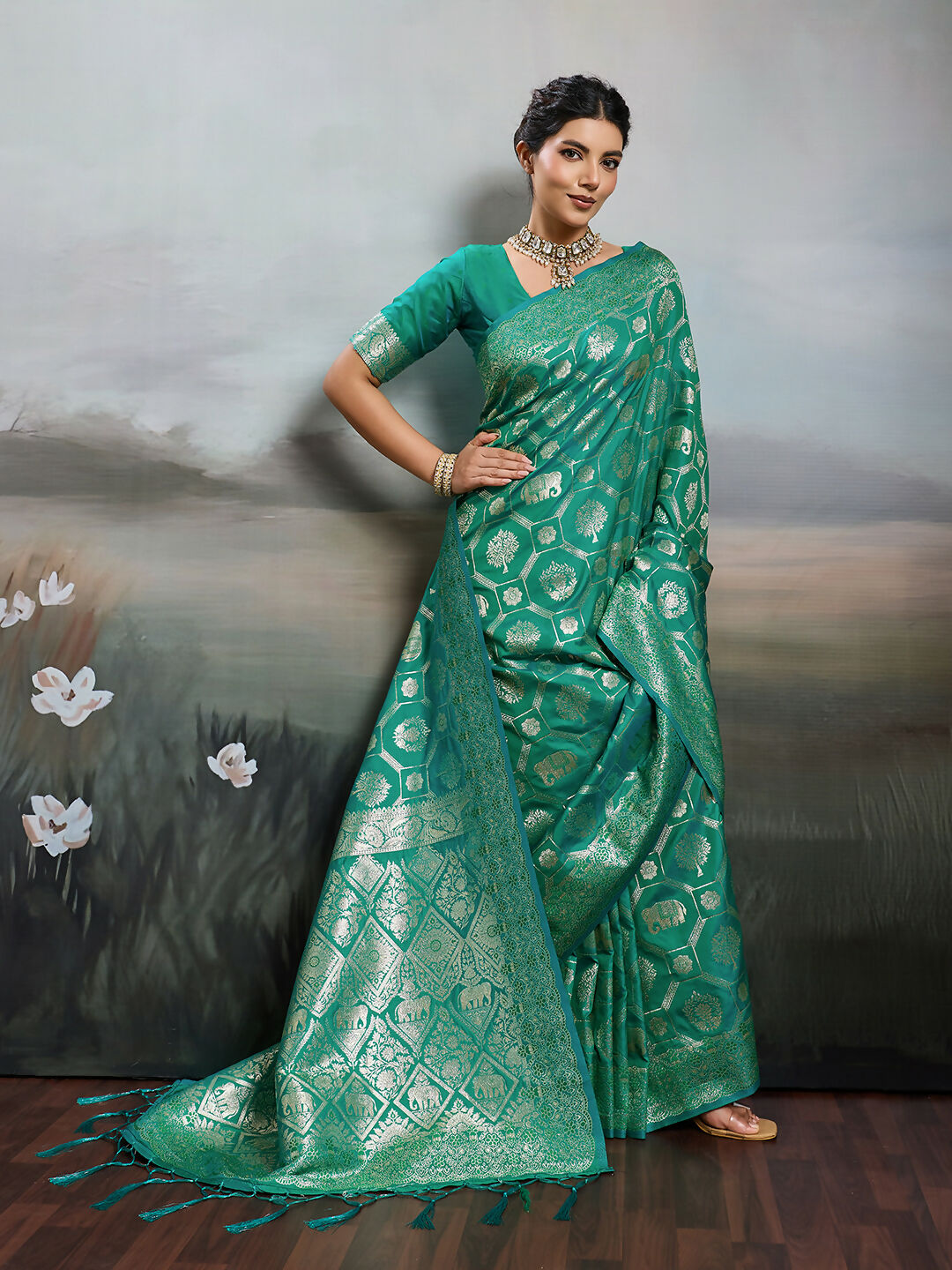Shree Shyam Fashion Rama Green Silk Blend Saree | Grocsy