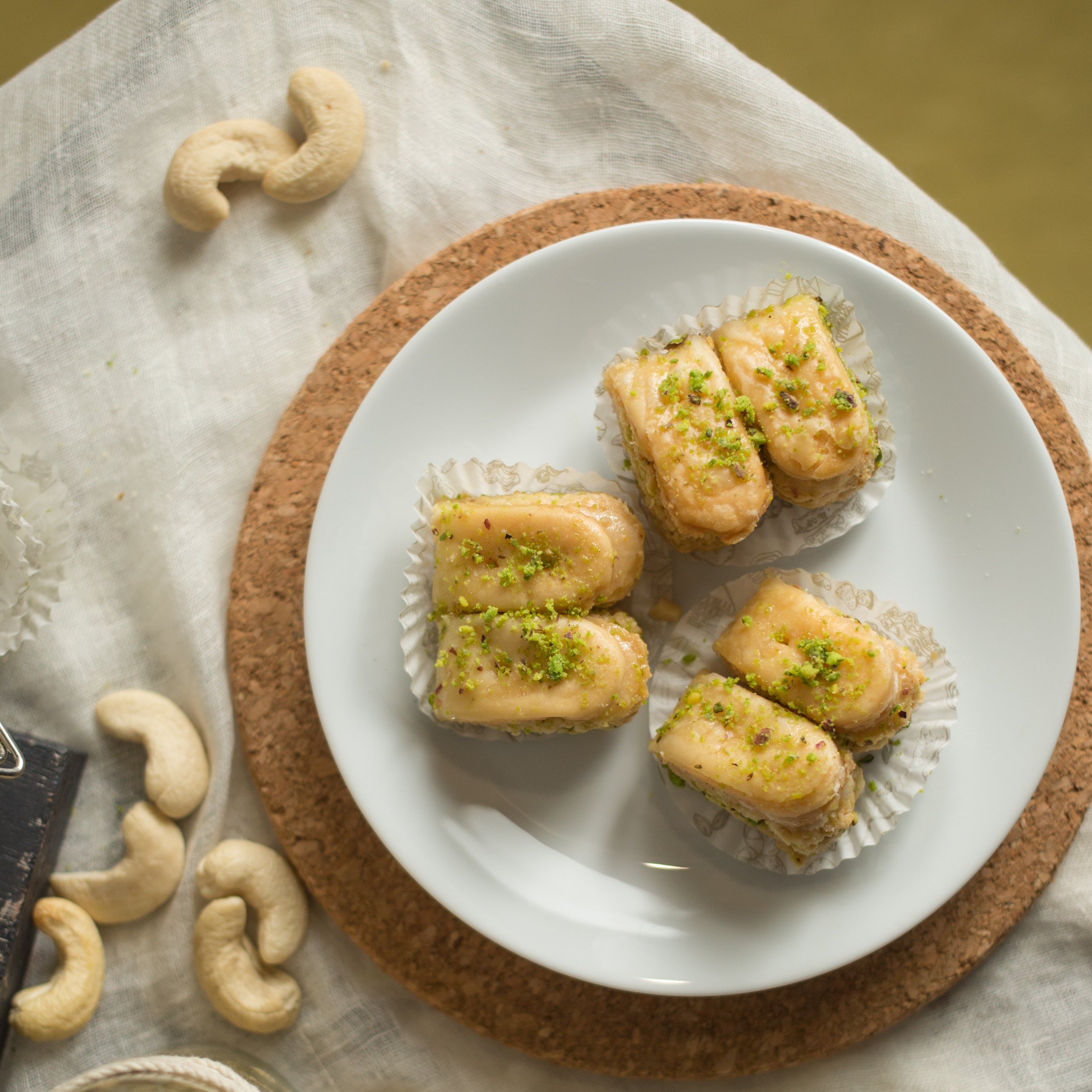Almond House Cashew Bud | Grocsy