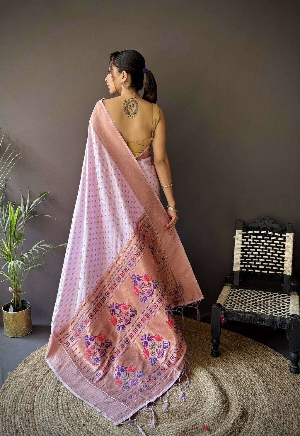 Joban Fashion Lavender Jacquard Butti Soft Lichi Silk Paithani Saree | Grocsy
