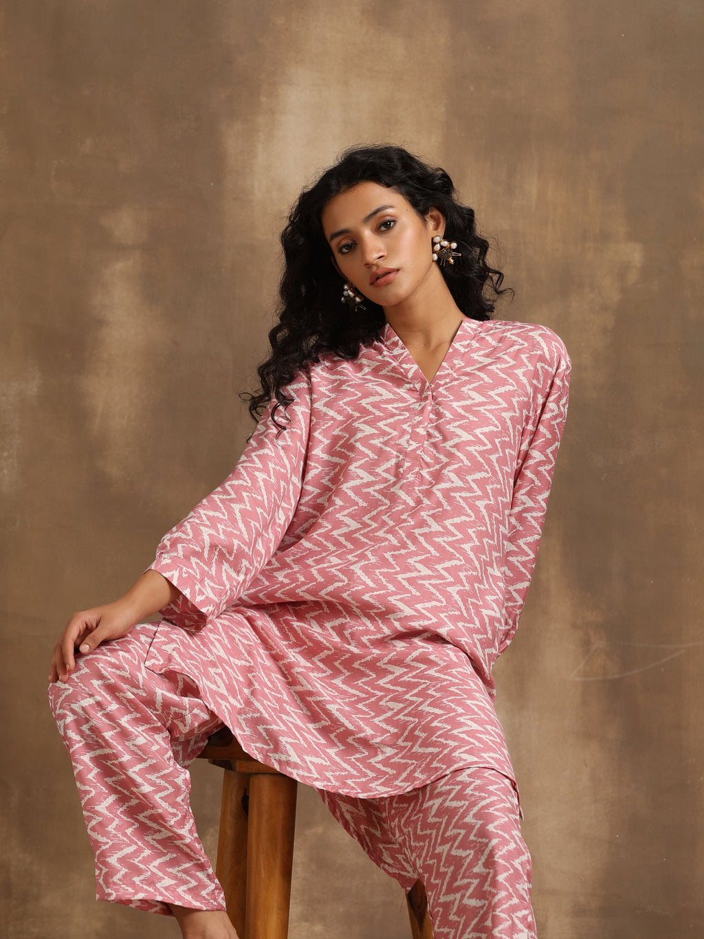 trueBrowns Light Mauve Zig-Zag Printed Silk Co-Ord Set | Grocsy