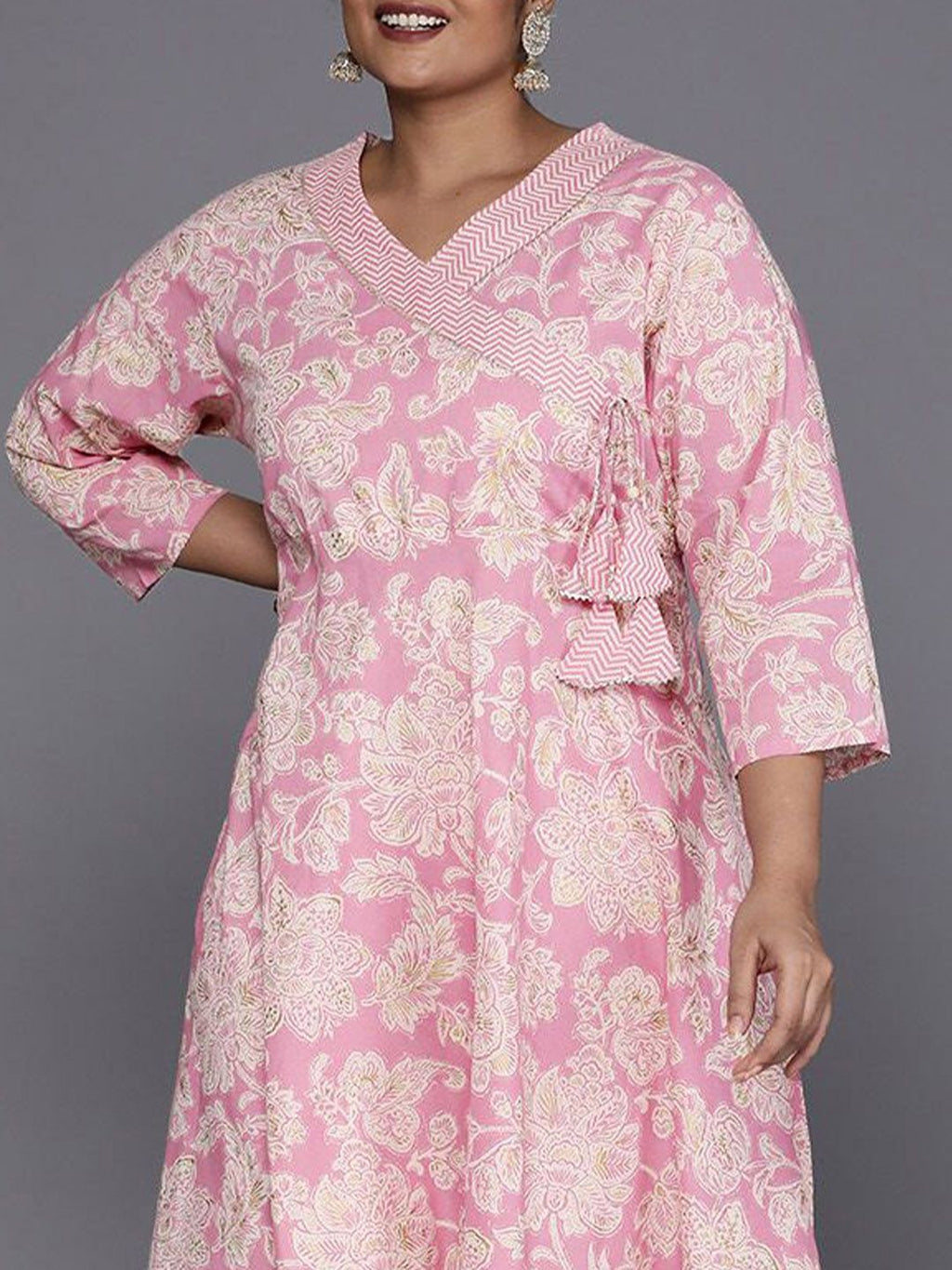 Sztori Plus Size Floral Printed Gotta Patti Pure Cotton A Line Kurta with Trousers | Grocsy