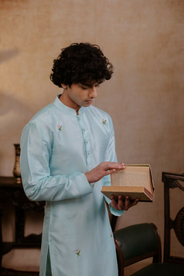 Falling Raw Silk Sea Green Vrindavan Lotus Kurta By Hilo Design | Grocsy