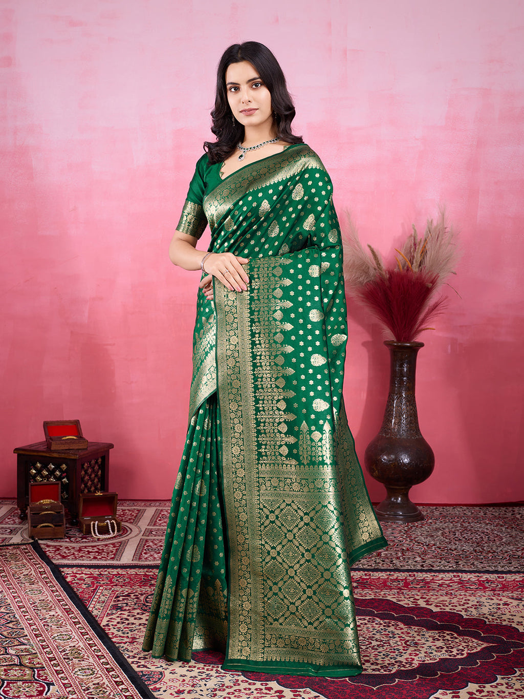 Vedant Vastram Banarasi Silk Fashion Saree - Green | Grocsy