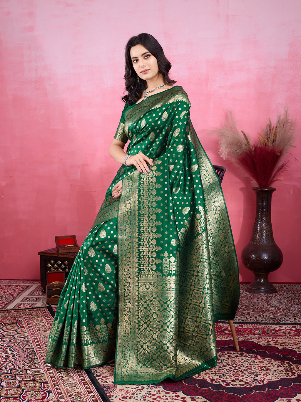 Vedant Vastram Banarasi Silk Fashion Saree - Green | Grocsy