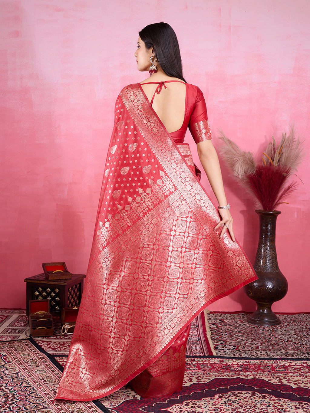 Vedant Vastram Banarasi Silk Fashion Saree - Red | Grocsy