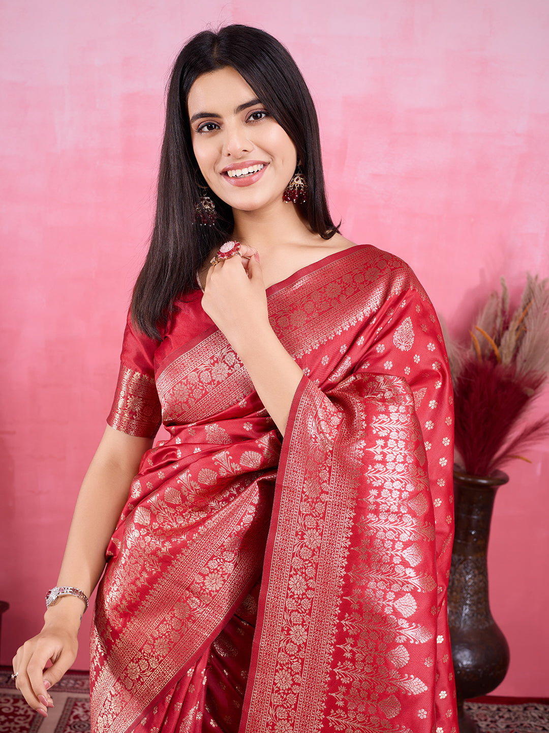 Vedant Vastram Banarasi Silk Fashion Saree - Red | Grocsy