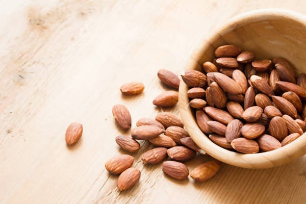 Freshon Organic Almonds | Grocsy