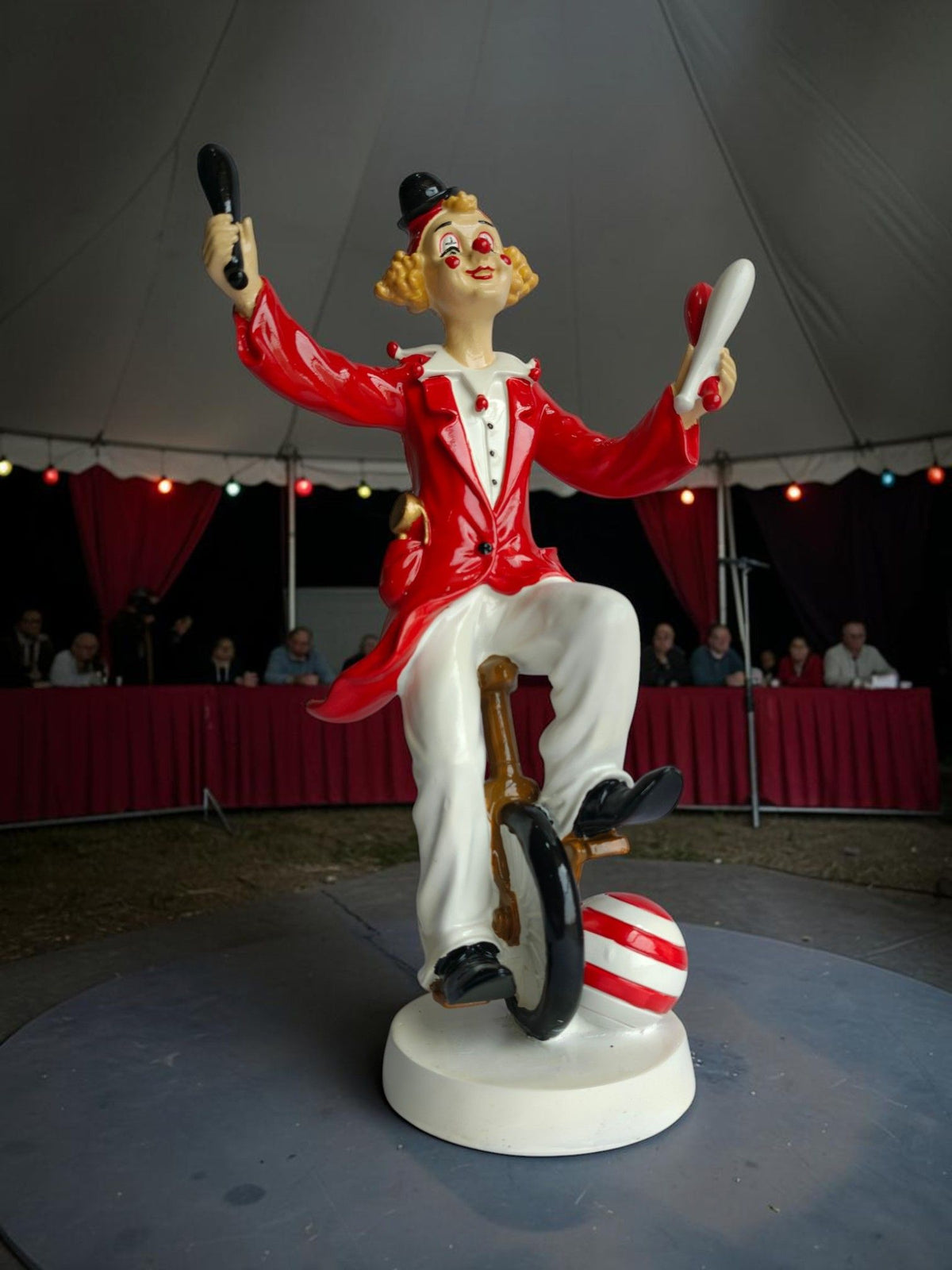 Sun Mun Decors Juggling Circus Clown Figurine | Grocsy