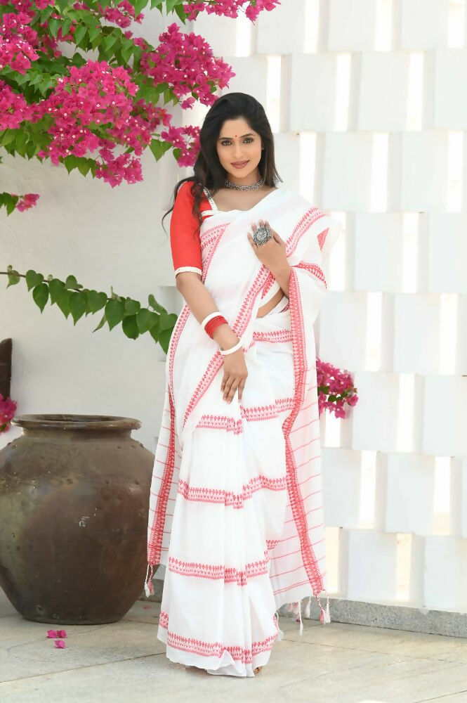 Beatitude White Cotton Handloom Saree | Grocsy