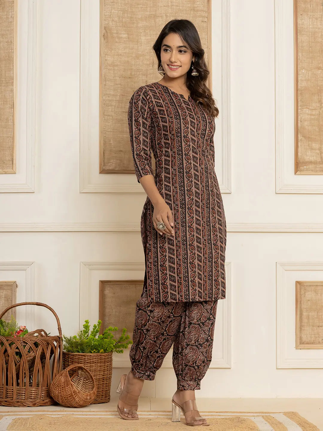 Yufta Cotton Black Workwear Kurta Set With Comfortable Harem Pants | Grocsy
