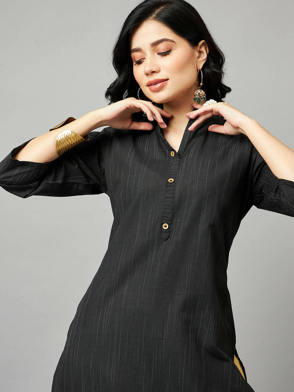 Black Chanderi Silk Texture Straight Kurta - Sabella | Grocsy
