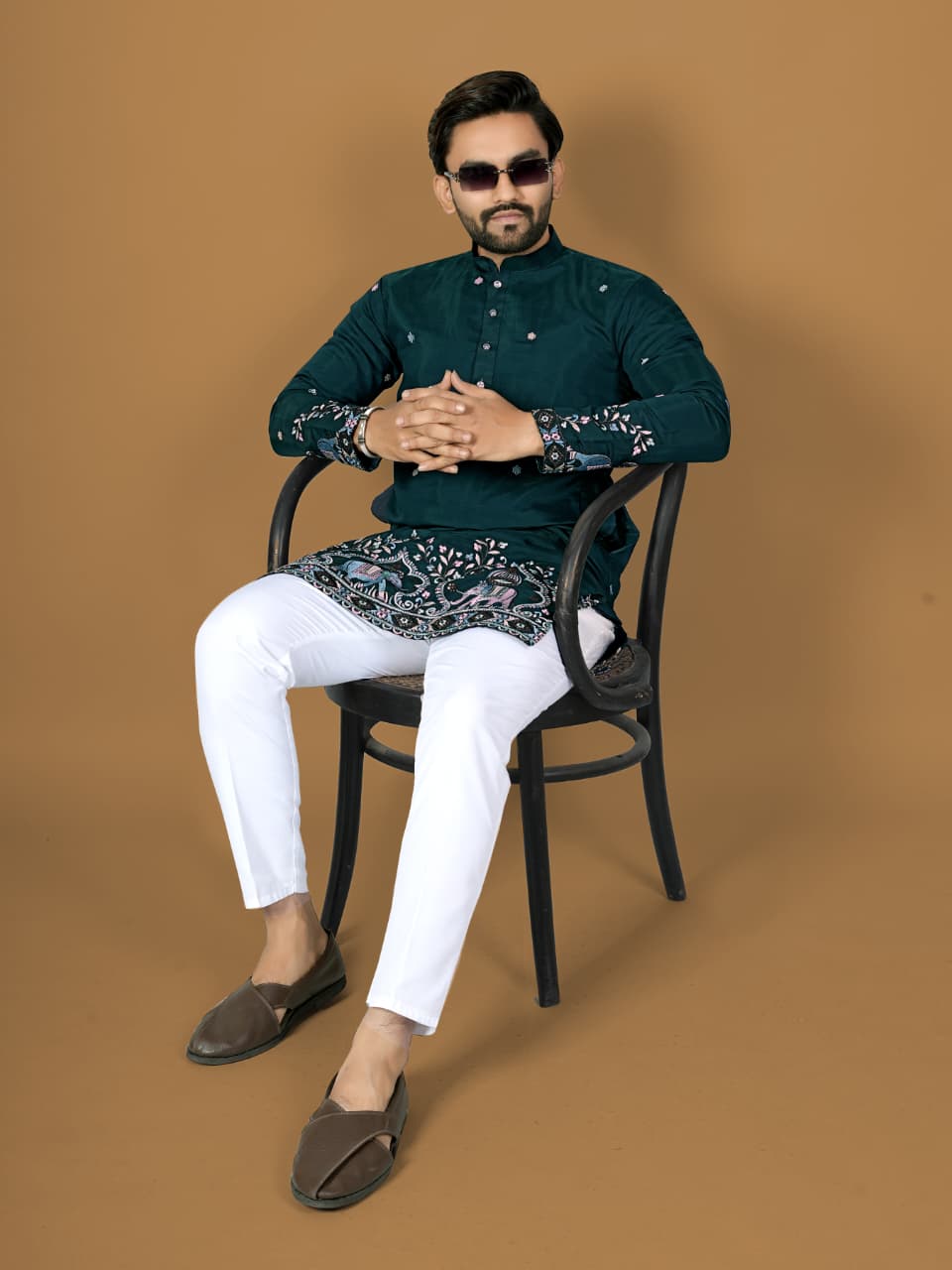 Anaita D Green Embroidery Silk Straight Kurta | Grocsy