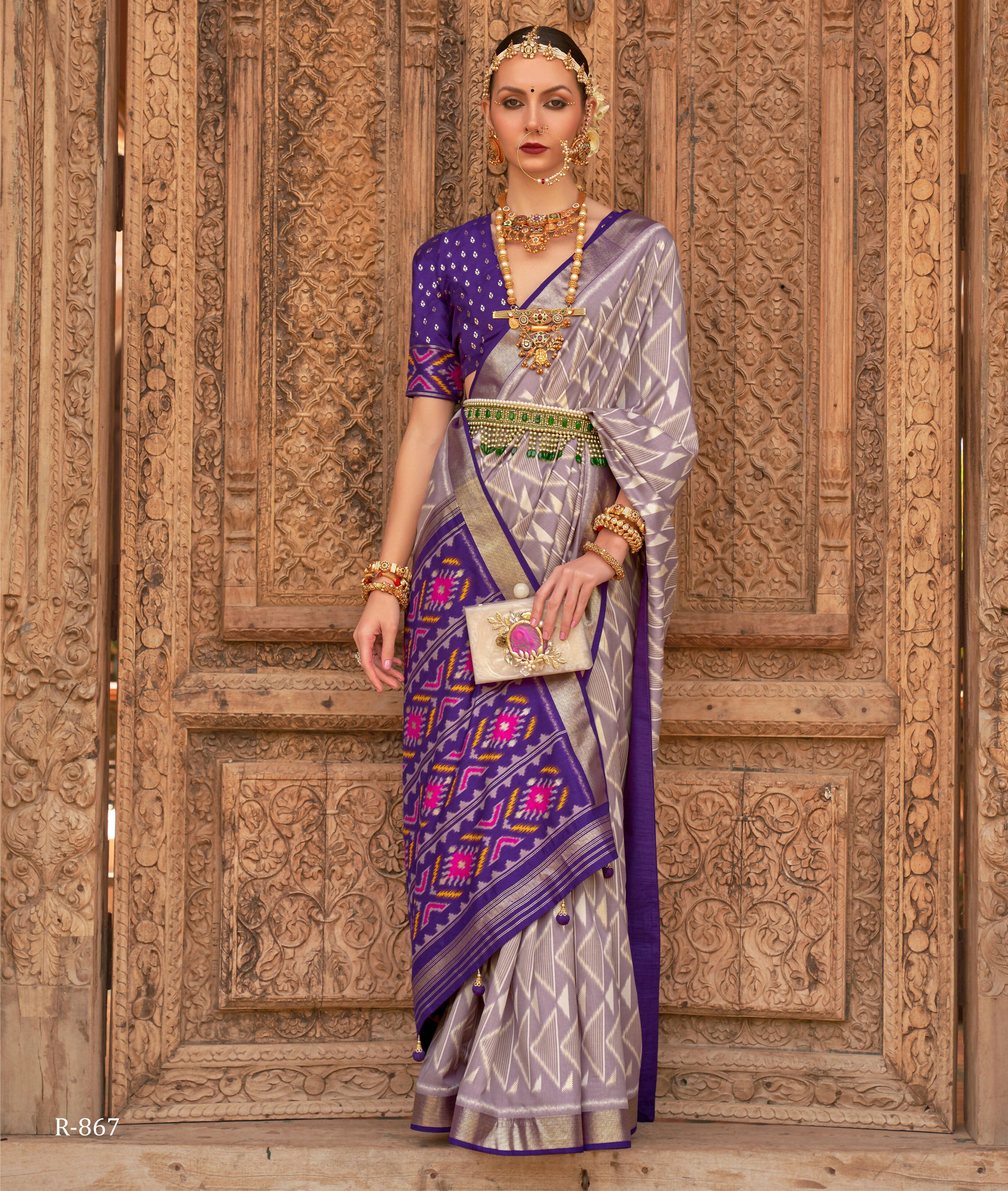 Grey Silk Geometric Printed Saree With Unstitched Blouse Piece - Aanchal | Grocsy
