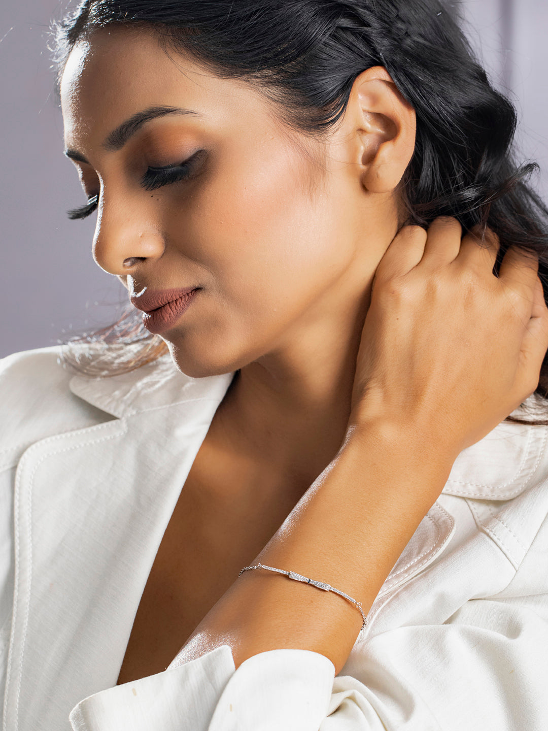 Priyaasi Women Contemparory Stones Silver Plated Link Bracelet - Swadesiicart