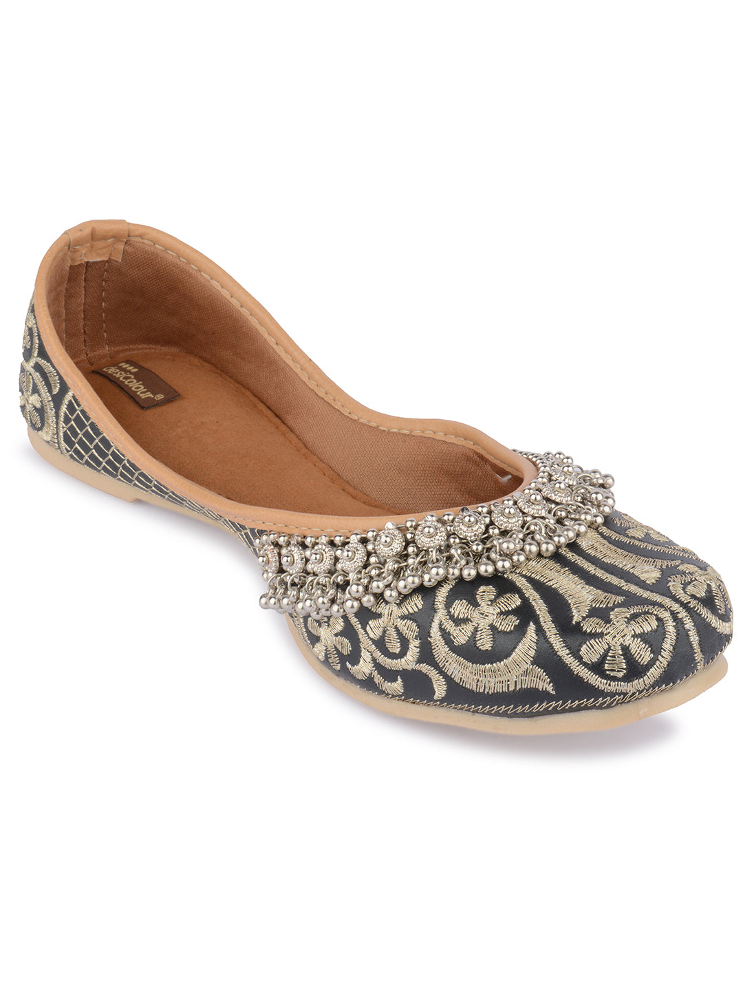 Desi Colour Women Indian Ethnic Footwear-Black Gungroo | Grocsy