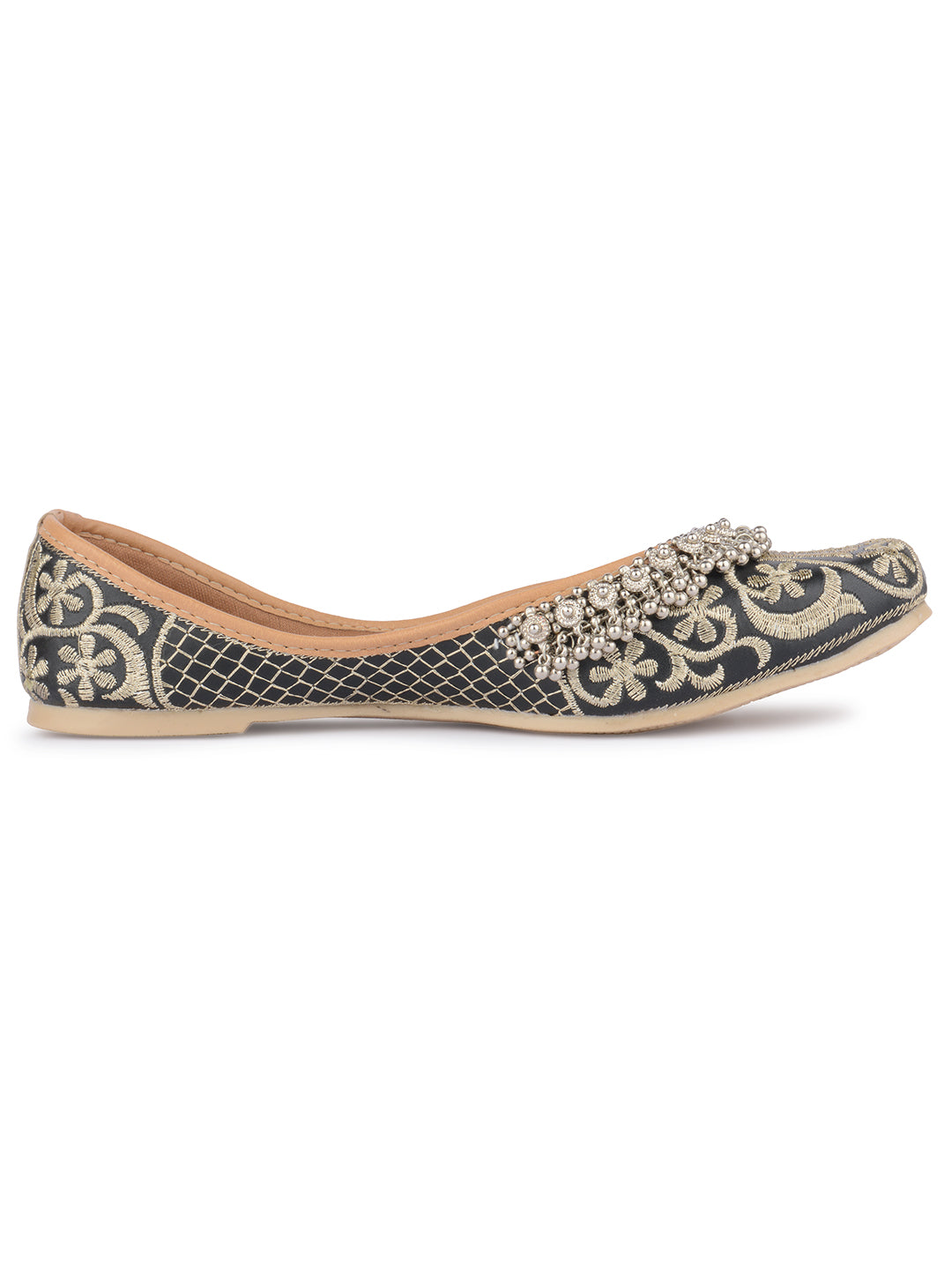 Desi Colour Women Indian Ethnic Footwear-Black Gungroo | Grocsy