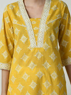 Myshka Women's Yellow Straight Kurta & Trousers | Grocsy