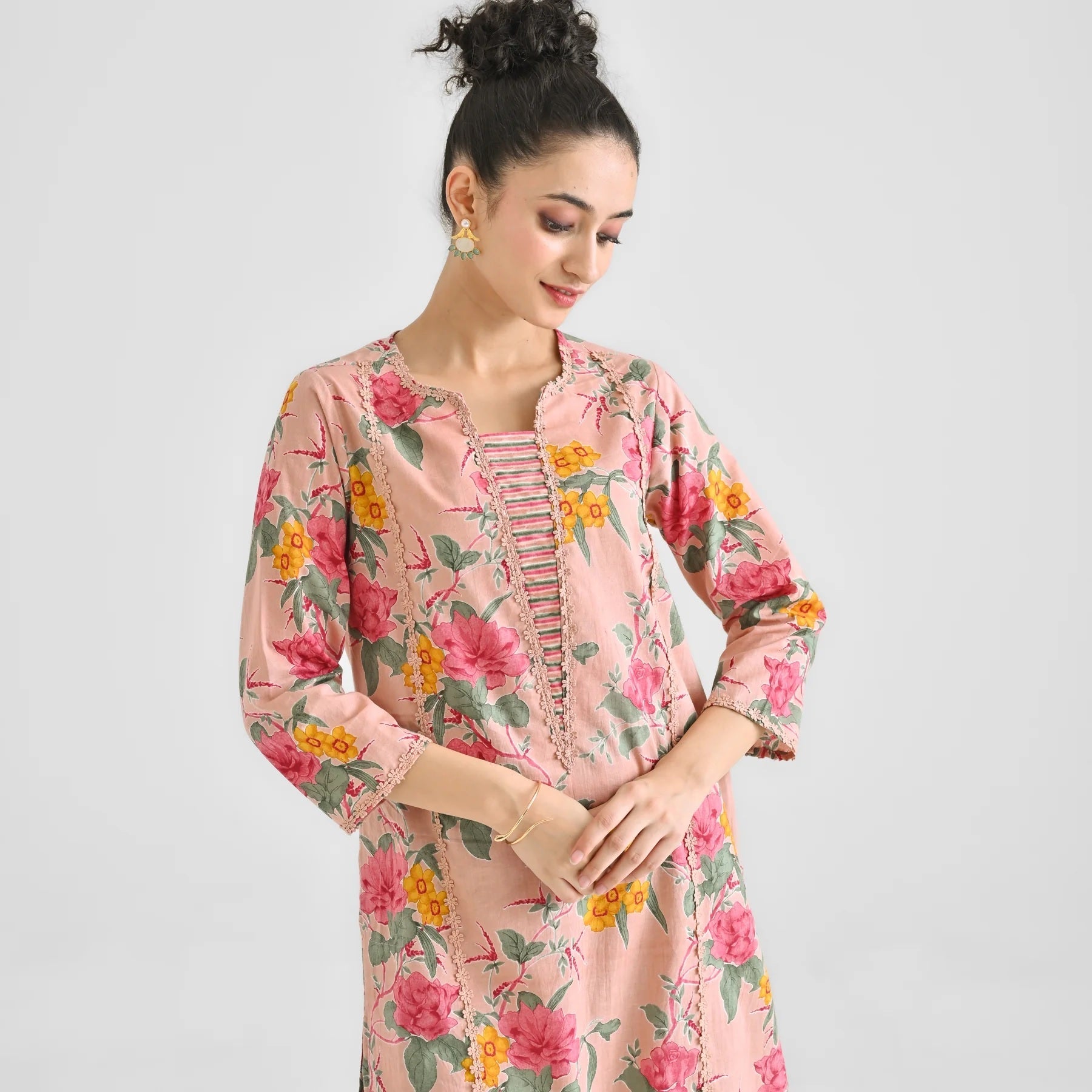Lorenvalley Peach Cotton Slub Printed with Lace Work Kurta Set | Grocsy