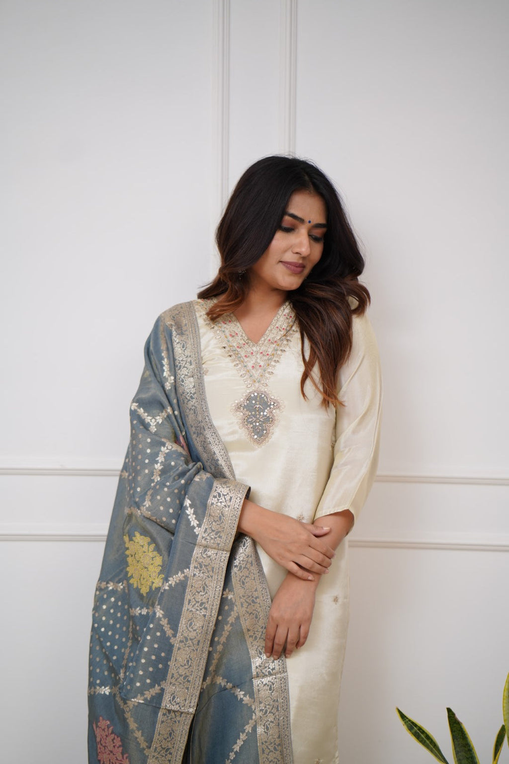 Lorenvalley Offwhite Viscose Chanderi Embroidered Multi Sequence work Kurta Set | Grocsy
