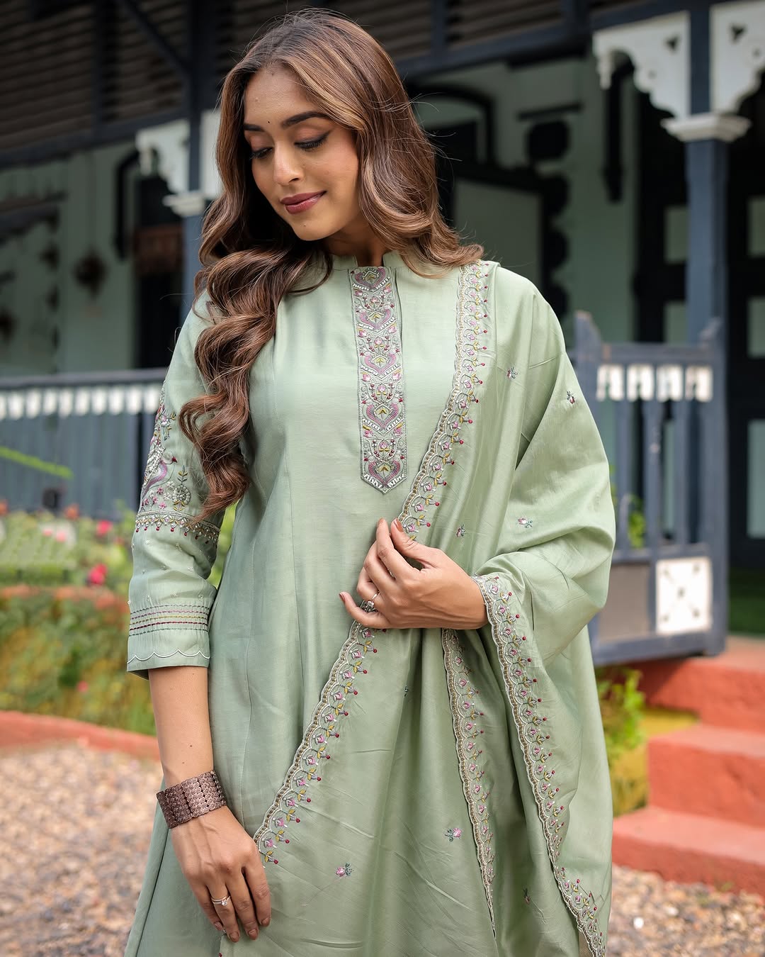 Lorenvalley Seagreen Muslin Silk Embroidered work Kurta Set | Grocsy