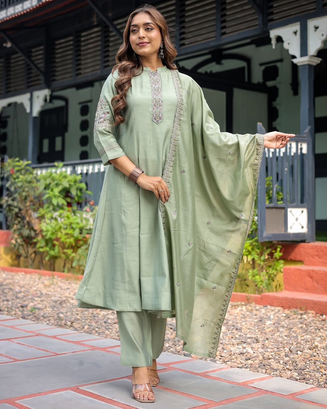 Lorenvalley Seagreen Muslin Silk Embroidered work Kurta Set | Grocsy