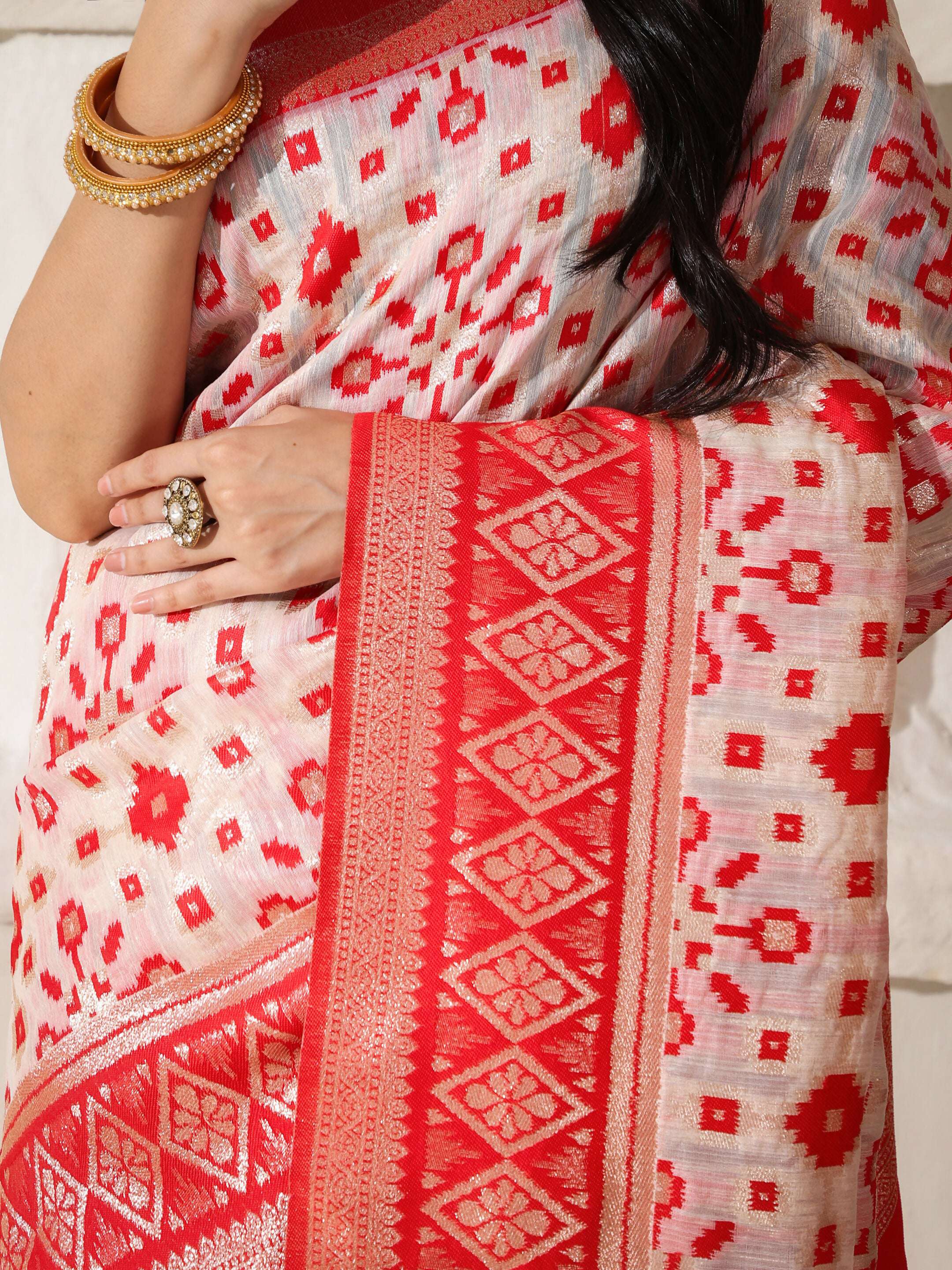 Shree Shyam Fashion Linen Cotton Red & White Saree | Grocsy