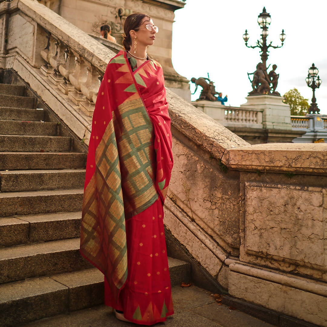 Chilli Red Handloom Khaddi Silk Saree With Contrast Pallu & Blouse - Rajtex Khwaab Silk | Grocsy
