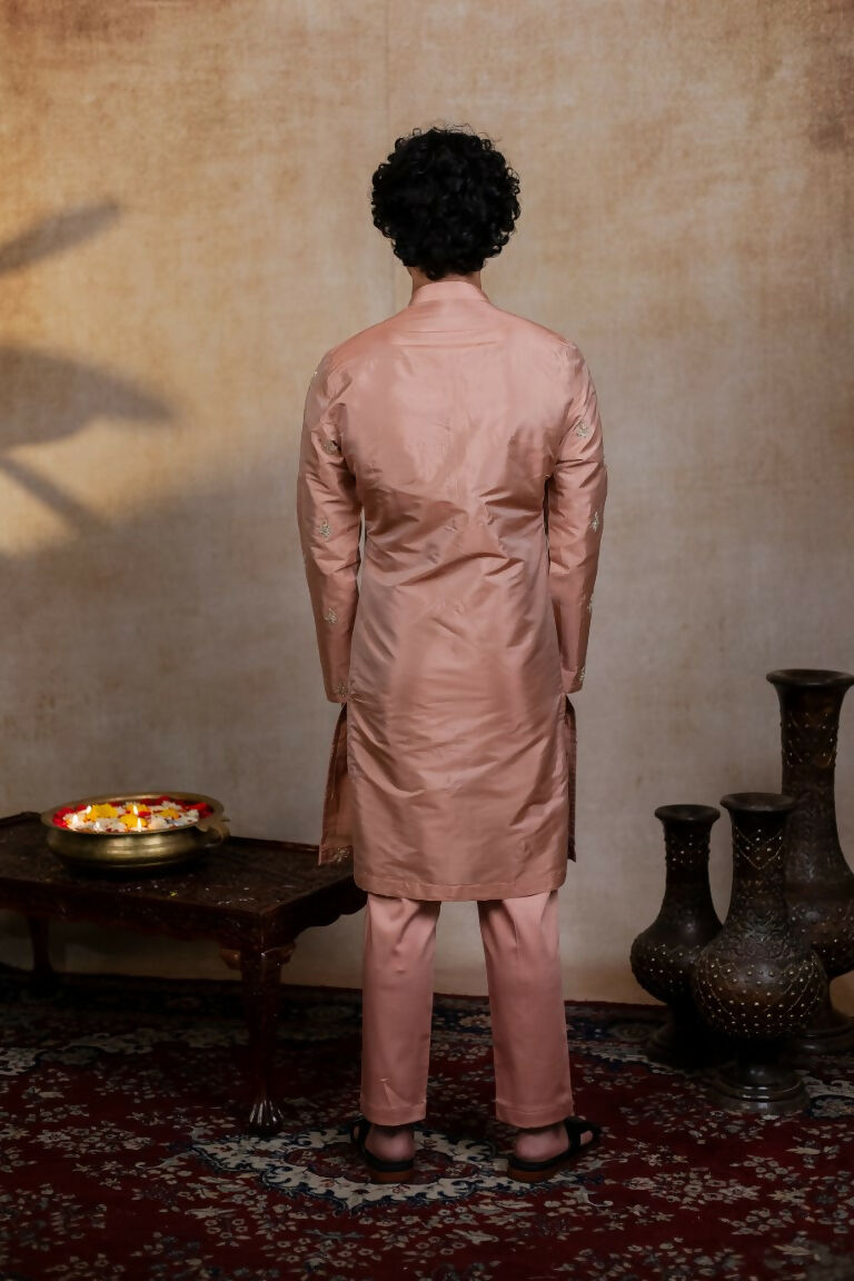 Semi Pattu Copper Balaji Ratna Pattu Set By Hilo Design | Grocsy