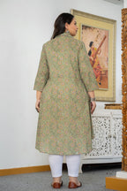 Kaajh Women's Green Floral Printed Plus Size Cotton Kurta | Grocsy