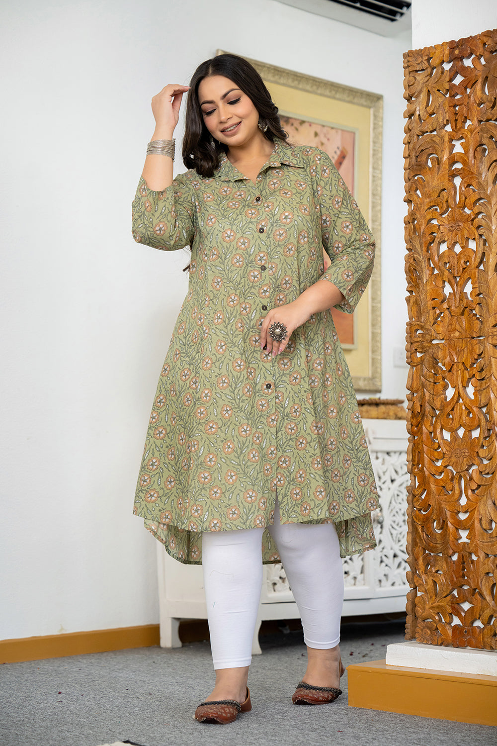 Kaajh Women's Green Floral Printed Plus Size Cotton Kurta | Grocsy