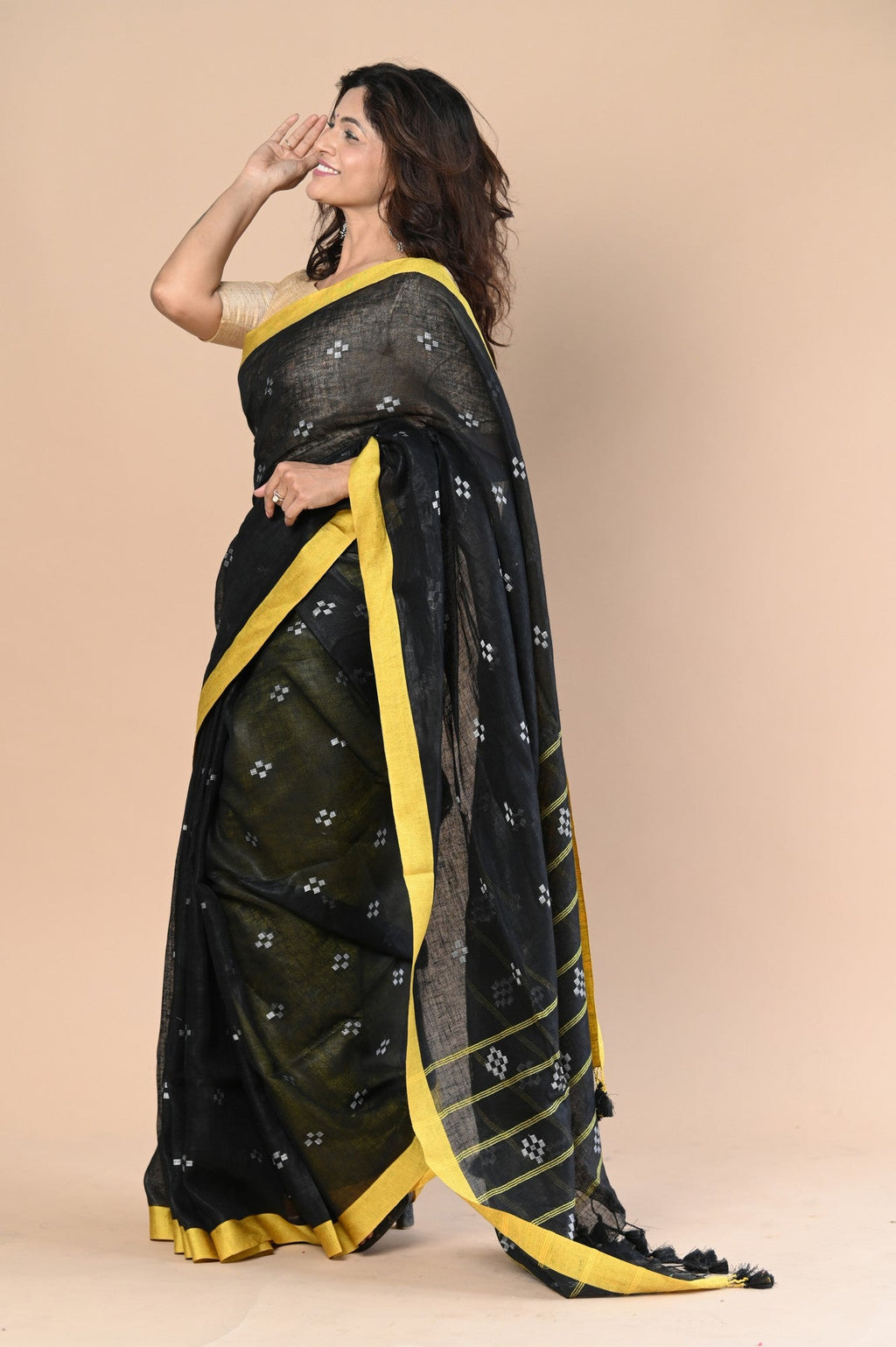 Very Much Indian Pure Linen Saree With Sleek Border and Exclusive Design | Grocsy