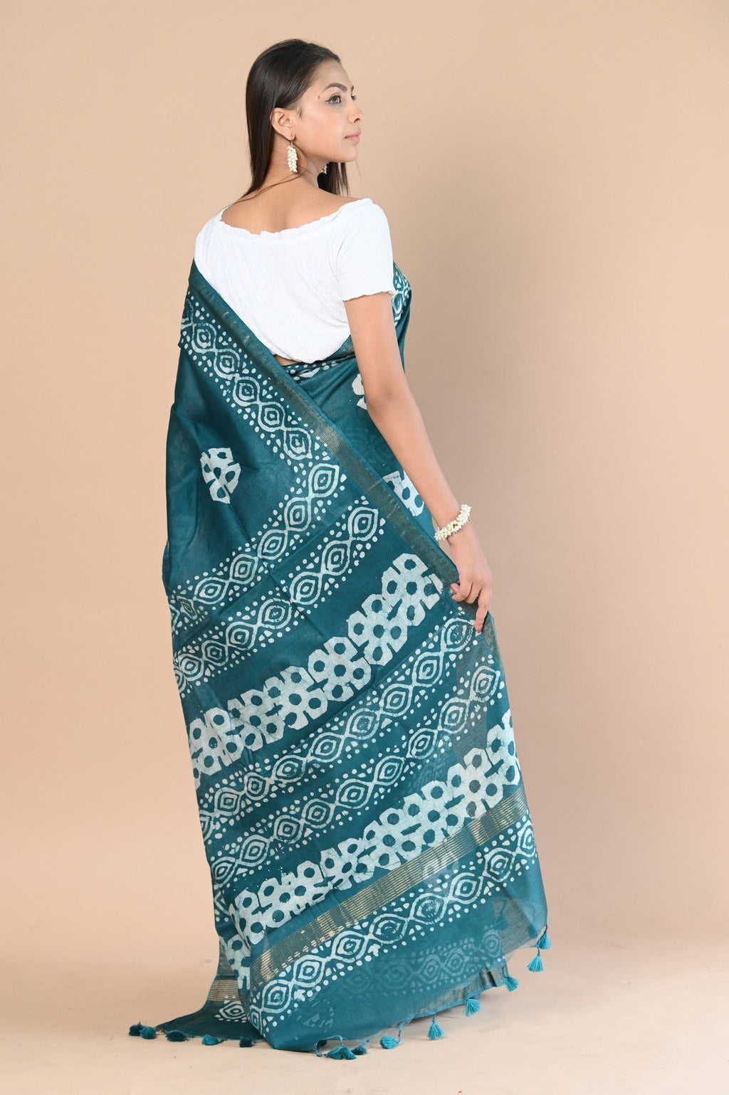 Very Much Indian Authentic Handloom Pure Cotton Saree with Hand Batik Work | Grocsy