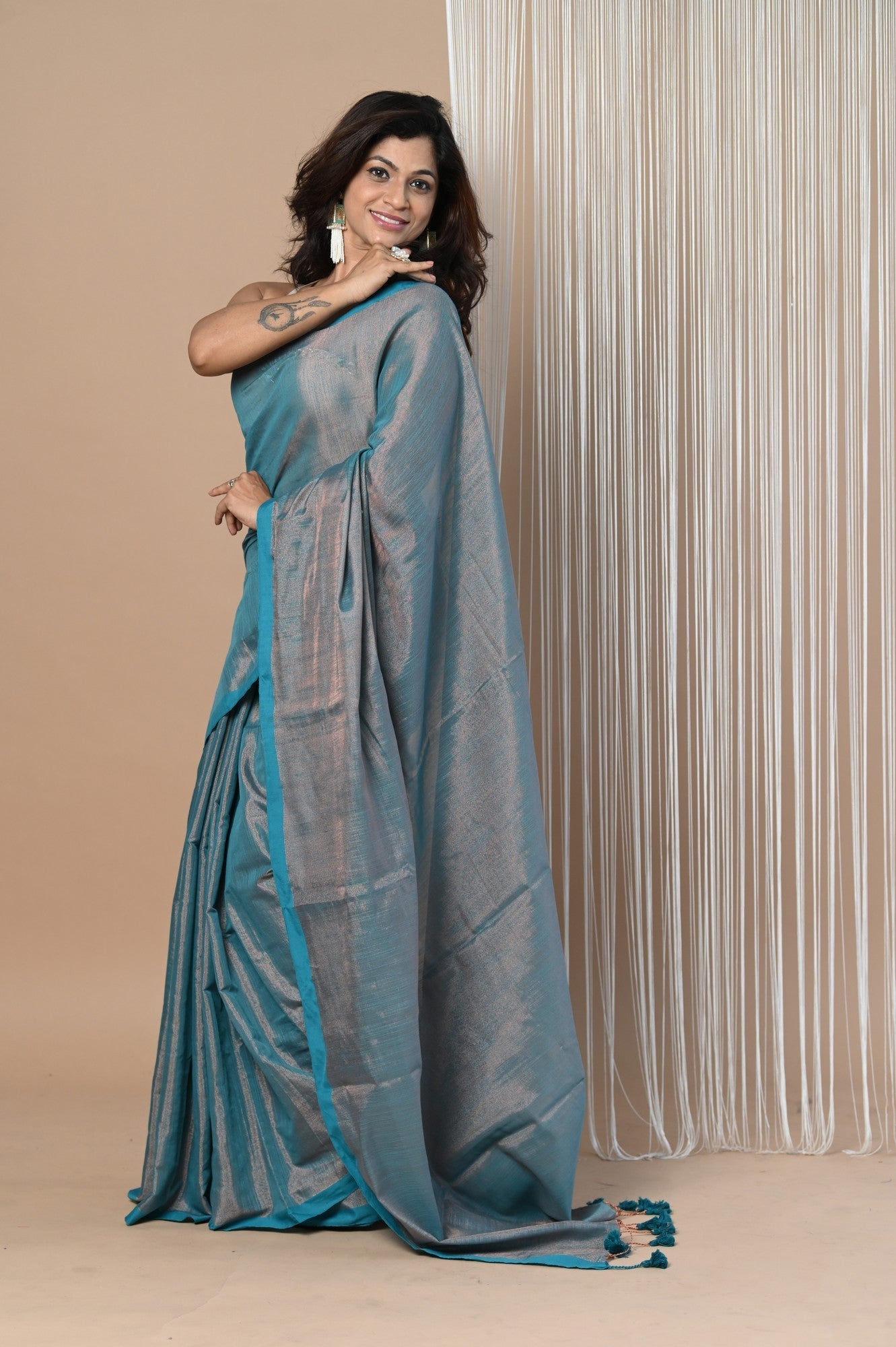 Very Much Indian VMI Exclusive! Handloom Woven Cotton Zari Saree with Beautiful Sleek Border | Grocsy