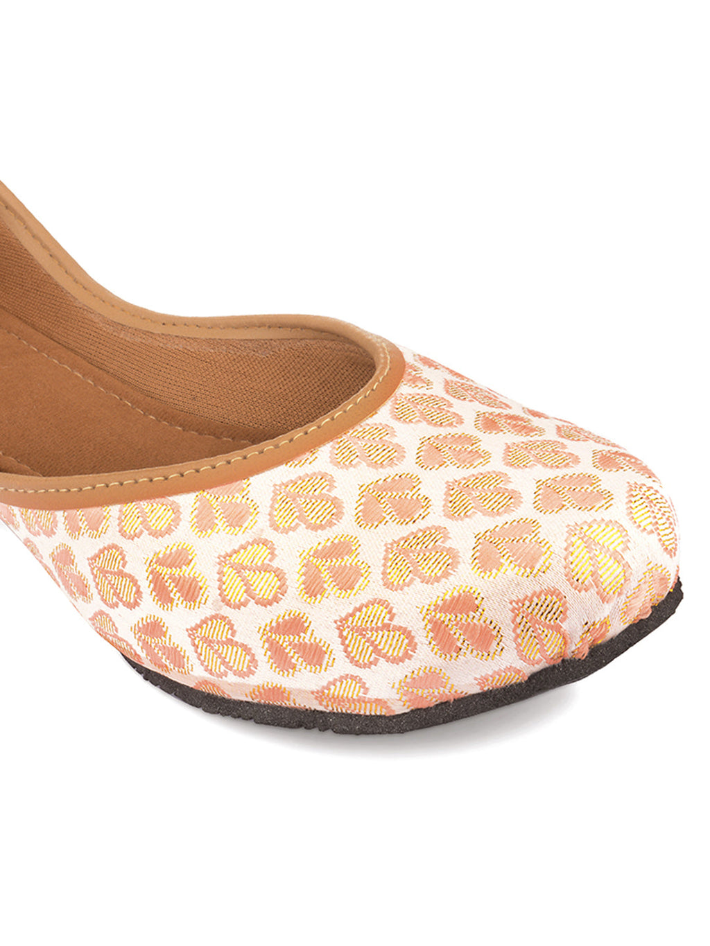 Desi Colour Women Indian Ethnic Footwear-Cushioned Peach Brocket | Grocsy