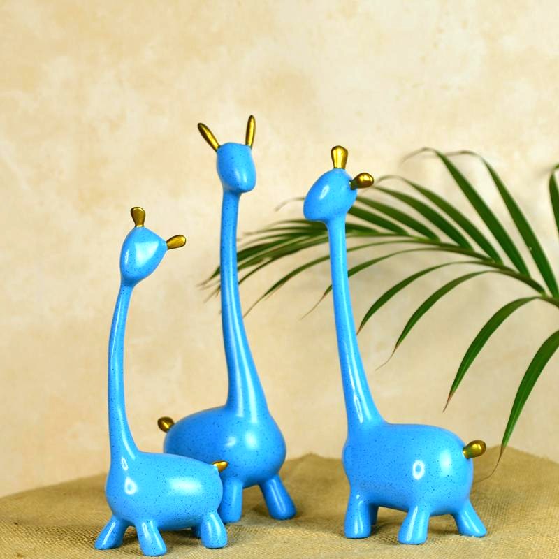 Sowpeace Resin Giraffe Family | Grocsy