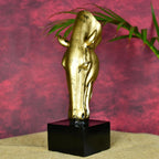 Sowpeace Resin Grazing Horse | Grocsy