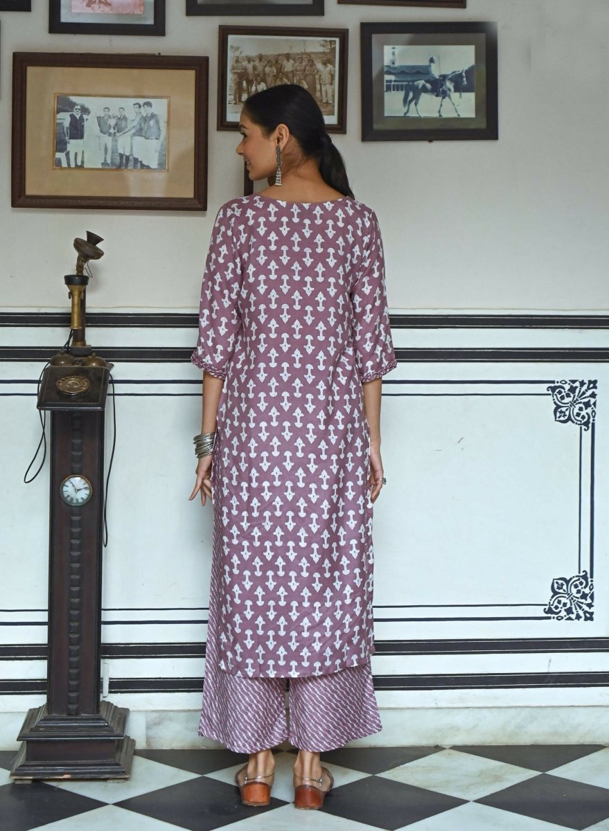 Aayaa Pure Muslin printed Kurti & Pant - purple | Grocsy