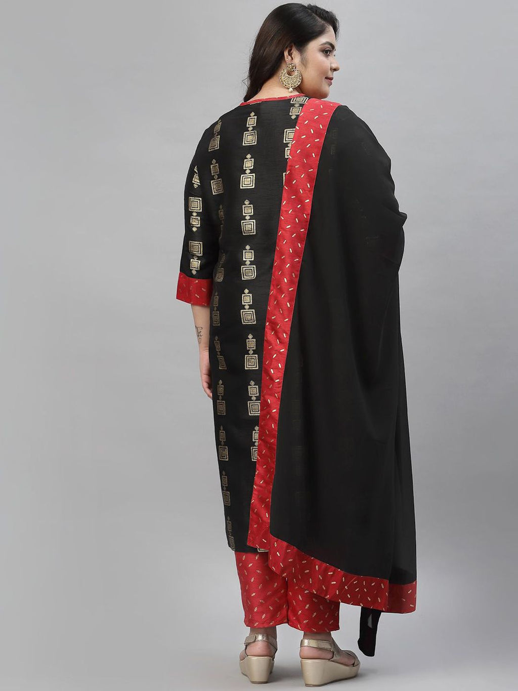 Sztori Plus Size Geometric Printed Straight Kurta With Trousers & Dupatta | Grocsy
