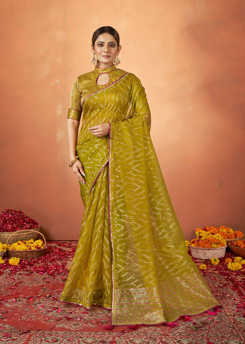 Green Organza Silk Woven Design Saree With Unstitched Blouse Piece - Norita Royal Pradha | Grocsy