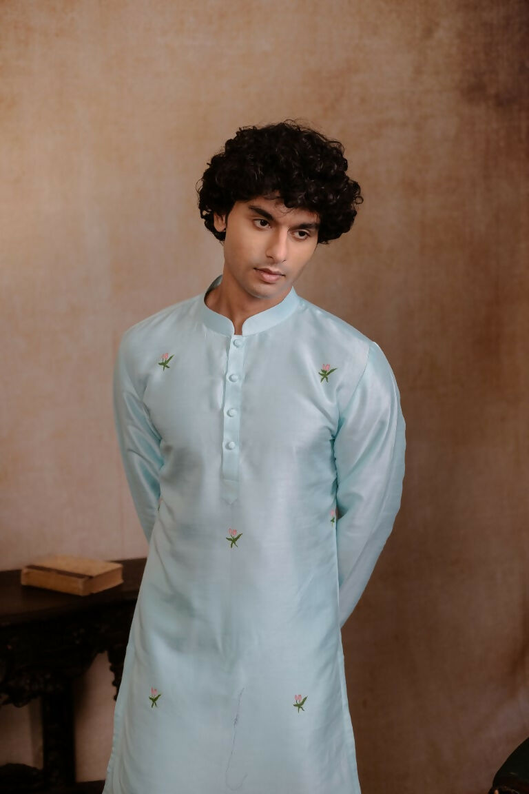 Falling Raw Silk Sea Green Vrindavan Lotus Kurta By Hilo Design | Grocsy