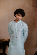 Falling Raw Silk Sea Green Vrindavan Lotus Kurta By Hilo Design | Grocsy