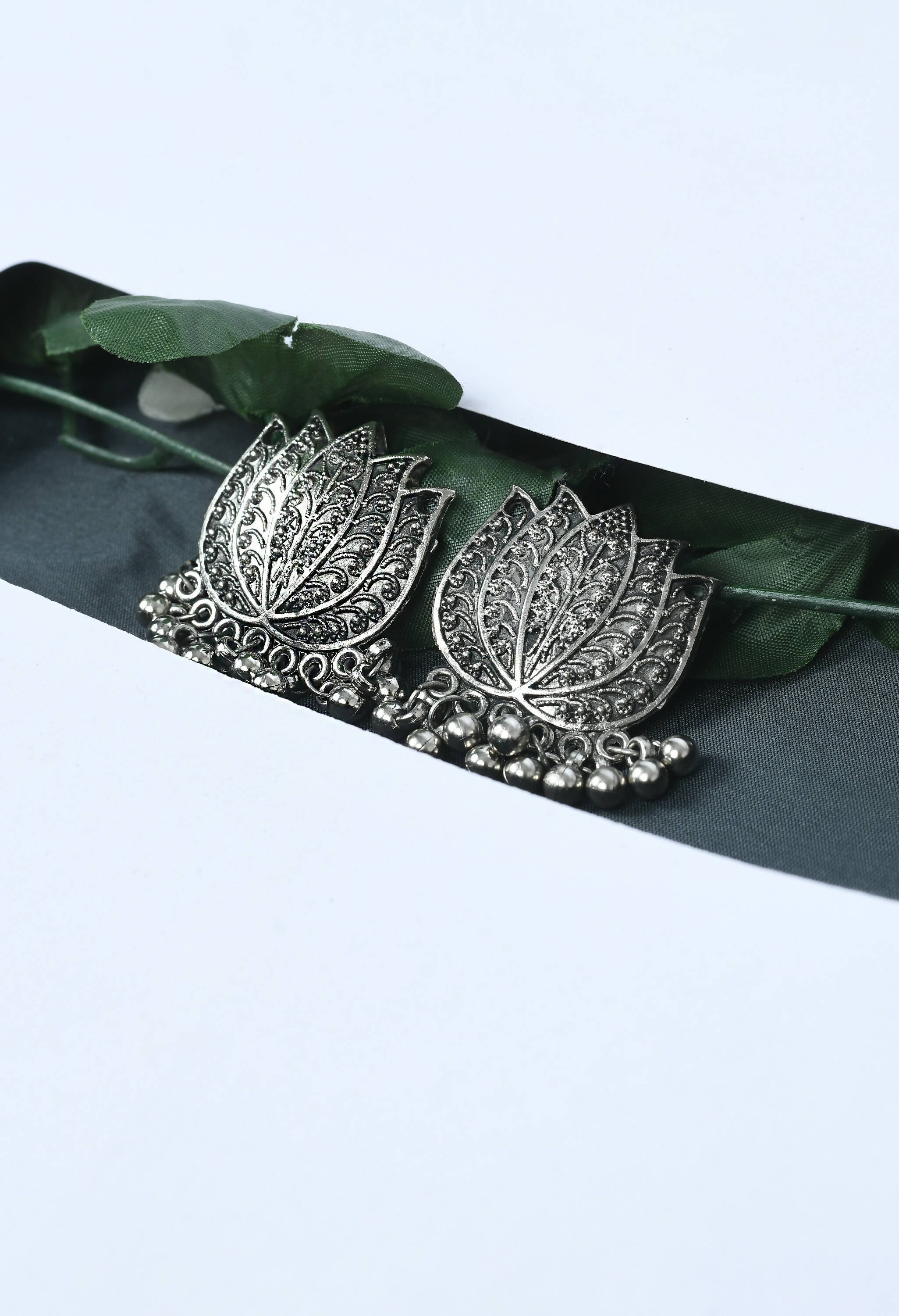 Mominos Fashion Johar Kamal Silver-Plated Brass Finish Lotus Design Choker For Women | Grocsy