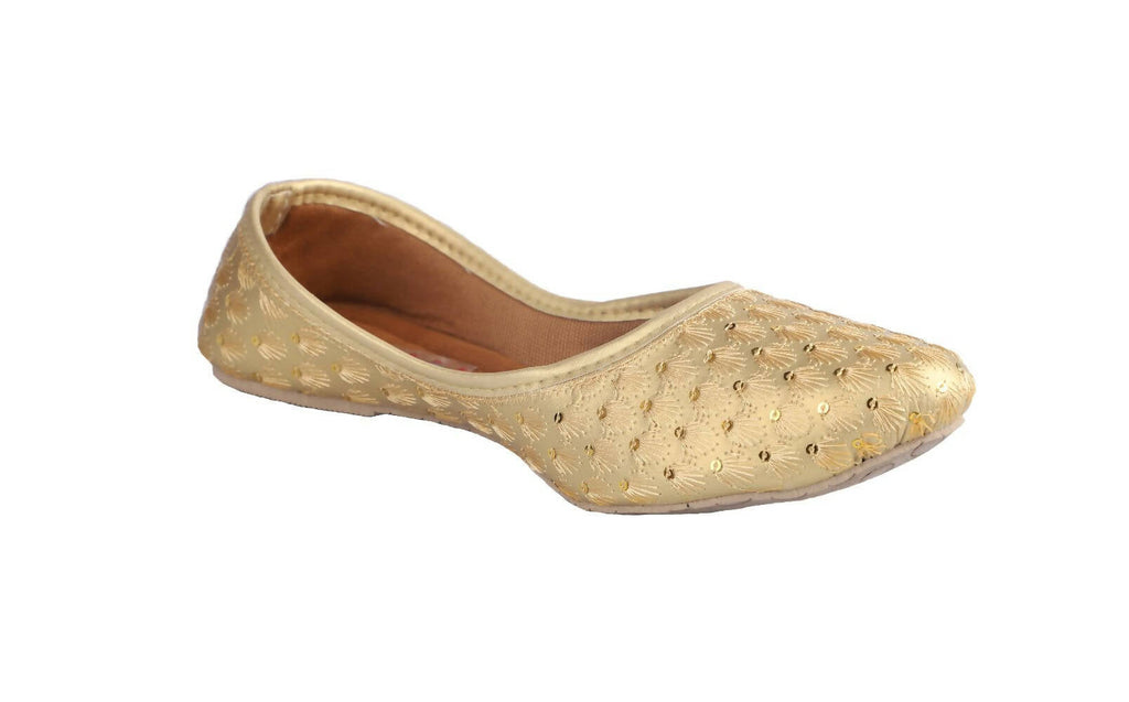 Tiny Bugs Girls Sequin Detailing Ethnic Juttis - Gold | Grocsy