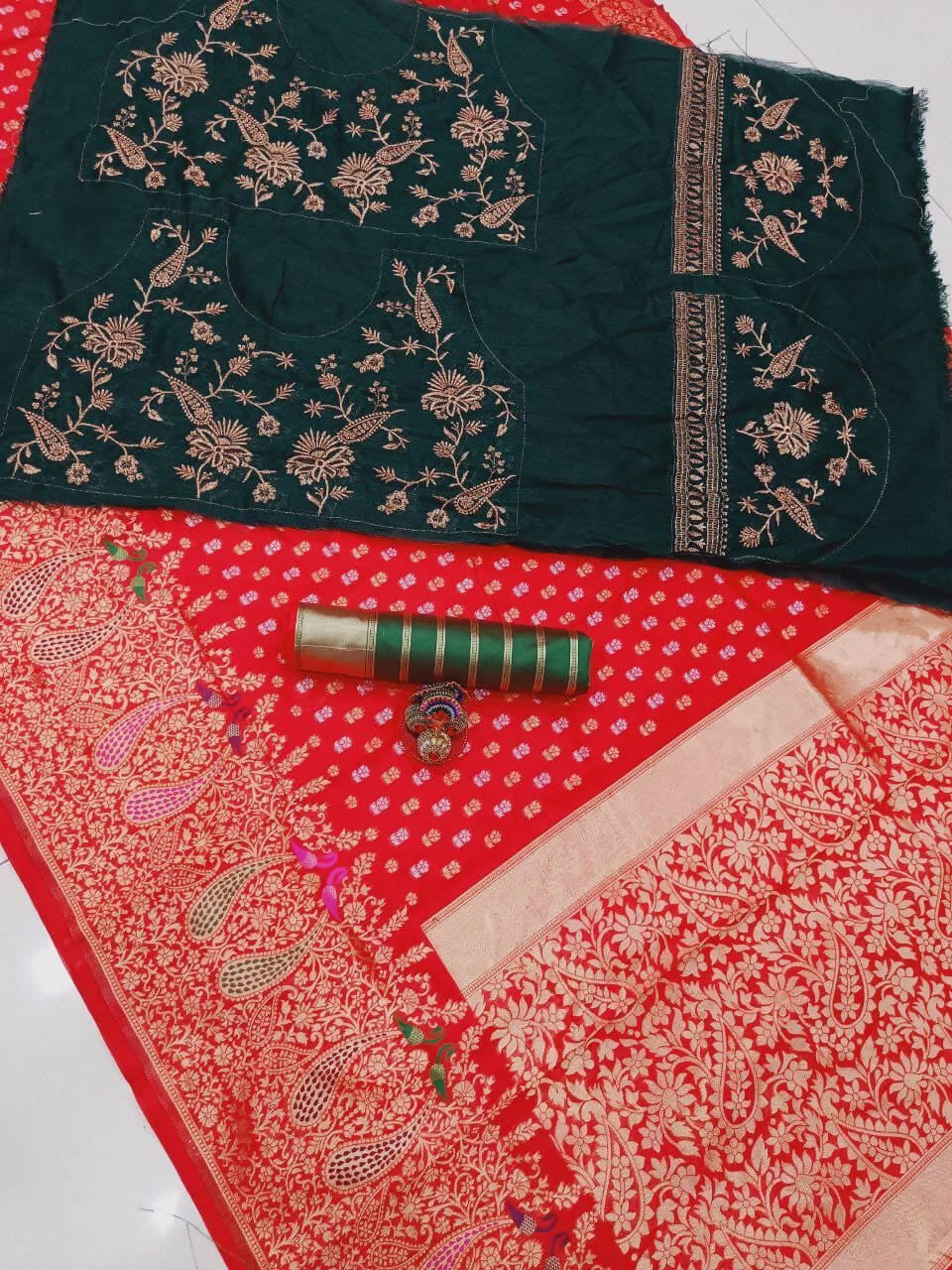 DEIANA'S Beautiful Designer Golden zari Soft Lichi Silk Saree - Red | Grocsy