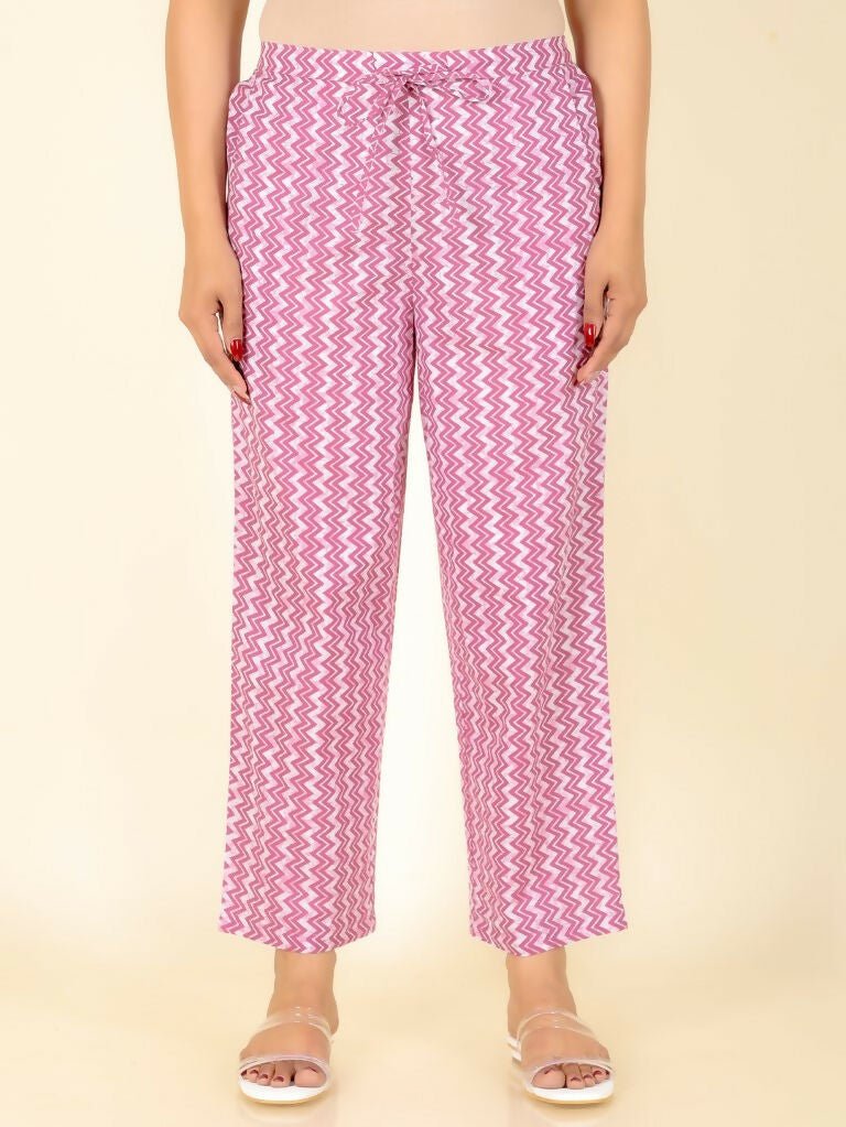 Aramya Pink Soft Cotton Floral Print Panelled Kurta Set for Women | Grocsy