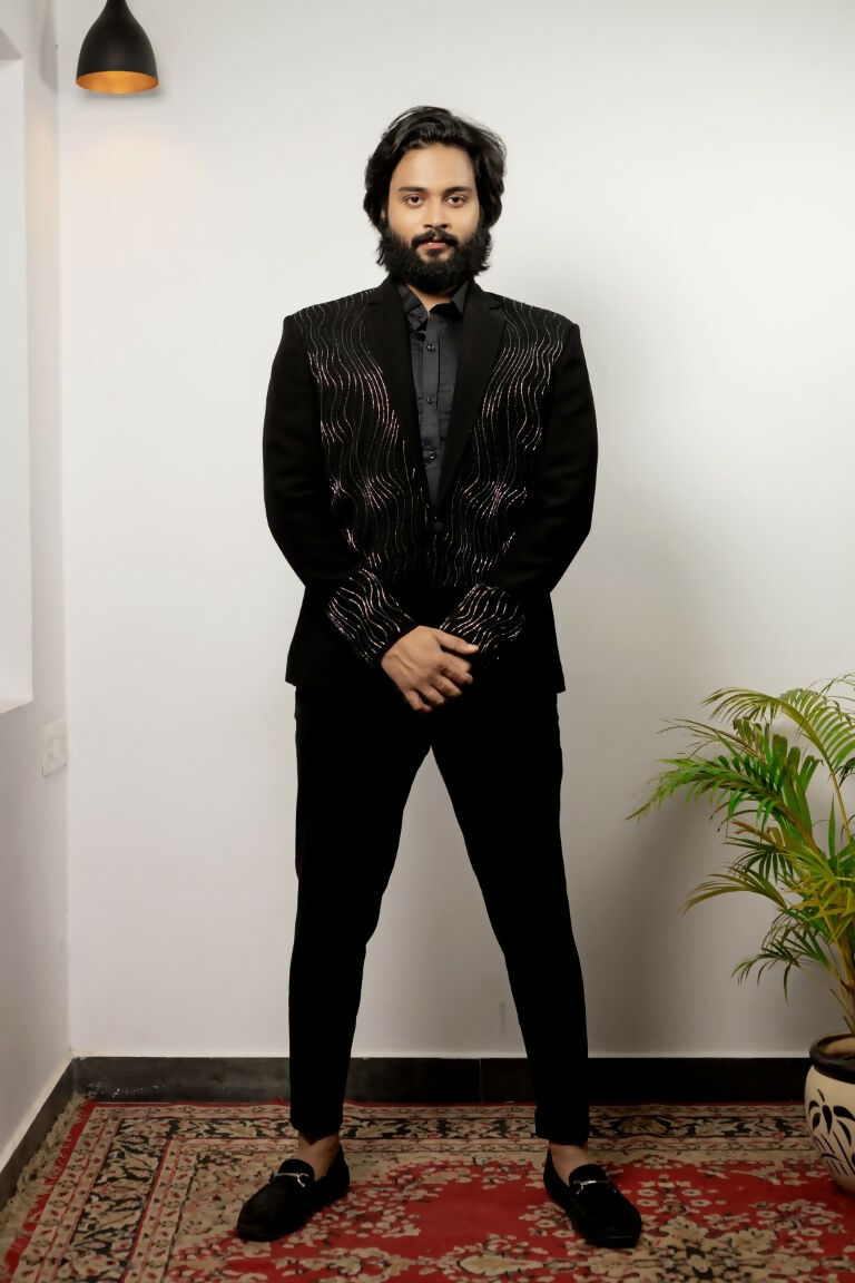 Alish - Embroidered Blazer by Hilo Design | Grocsy