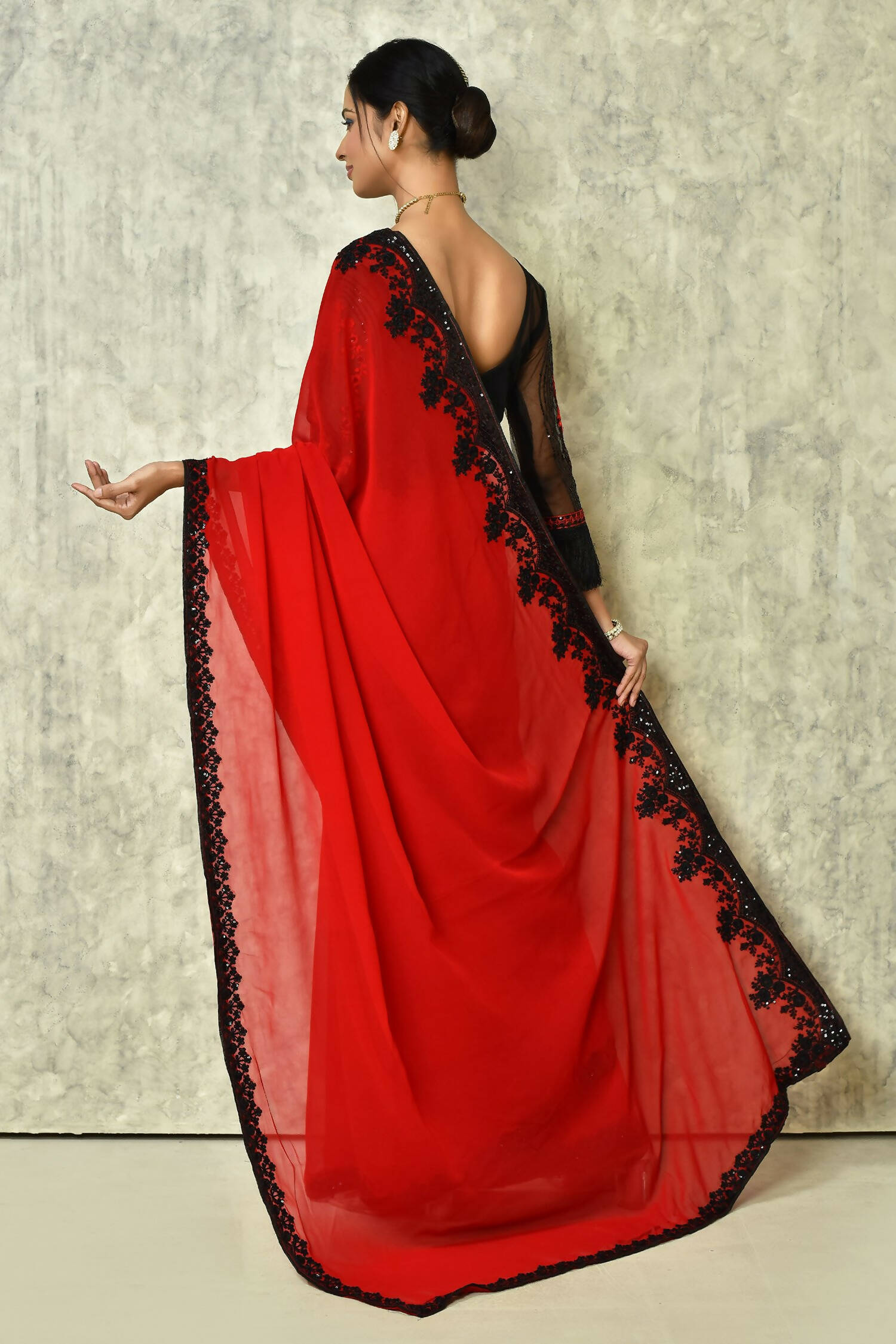 Red Georgette Plain Saree with Blouse Piece - Purvi | Grocsy