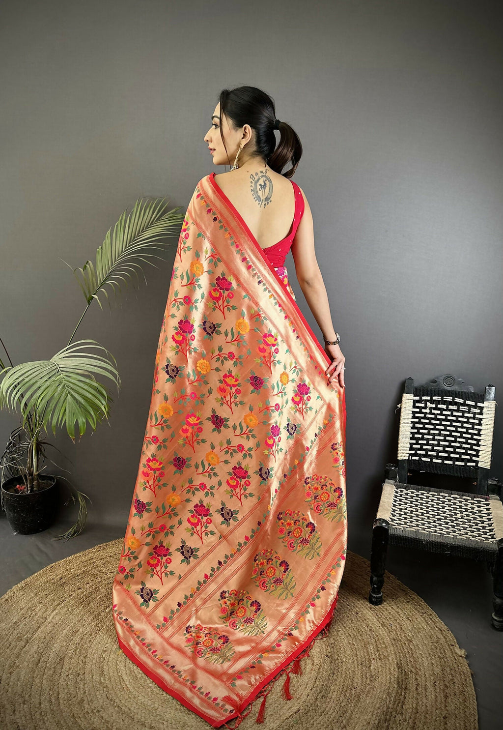 Joban Fashion Peach Intricate Floral & Foliate Motifs Soft Silk Paithani Saree | Grocsy