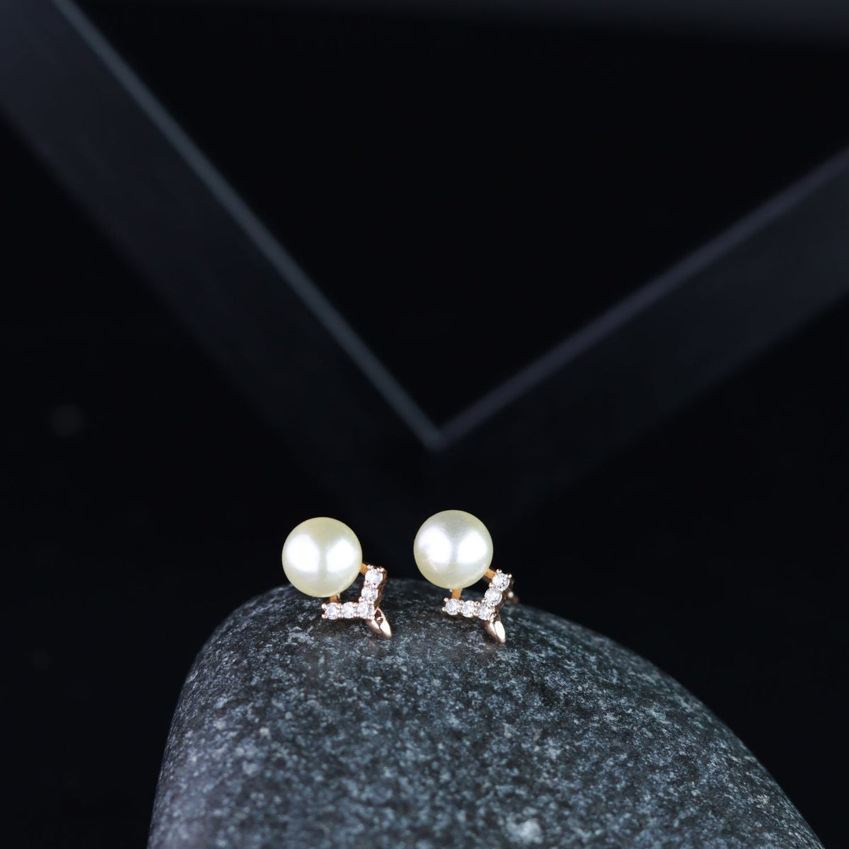 Stylish Latest Fashion Rose Gold-Polished & White Contemporary Studs Earrings for Women - Wahe Jewels - Swadesiicart