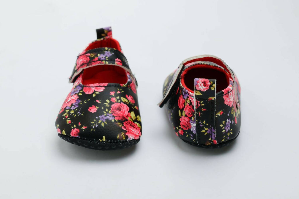 Tiny Bugs Girls Flowral Print Infants Booties - Black | Grocsy